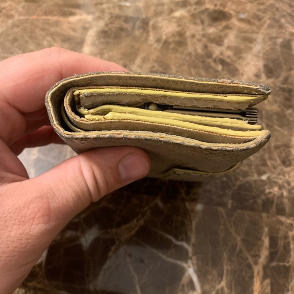 Hobo International Snakeskin Rachel Wallet - Picture 6 of 12